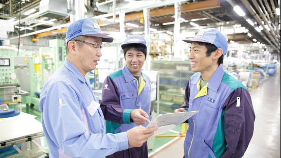 【就活支援金2000円プレゼント】〈技術系の海外赴任経験者も出席！〉136年間、国内外でお客様のニーズに応え続けている化学メーカーのニッタ。その根底にある思いや、BtoBメーカーの技術系社員の働き方について紹介します！