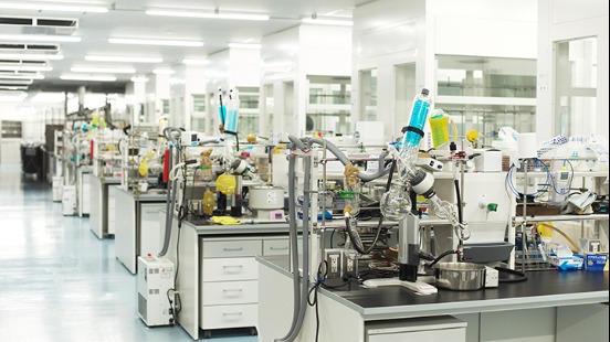 クレハの研究開発・生産技術をAIやITの力で効率化！化学メーカーのDX職だからこそのやりがいとキャリアを、技術系社員から学ぶ座談会