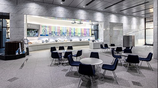 【2030年までに1000人のDX人材を育成】日本ガイシで働くなら、DXのパイオニアになれる今がチャンス！生産現場に革新をもたらす仕事に迫る座談会