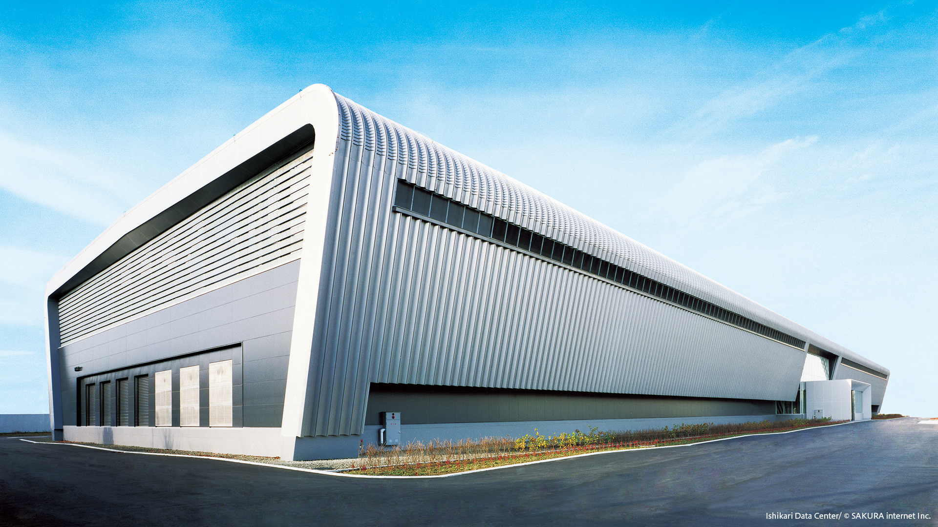 【参加者全員に就活支援金1,000円プレゼント／サーバー・ネットワーク技術に関心のある学生必見】社会インフラをサーバーで支え続ける「安定性」とクラウドなど最先端のサービスを構築する「成長性」を兼ね備えた企業の魅力に迫る