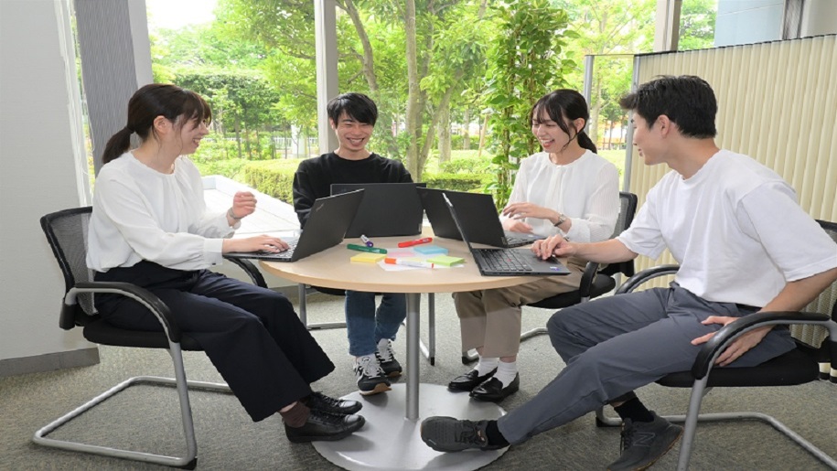 【自身の専攻を活かせる】画像処理・AI・クラウド・組込・制御など幅広いノウハウを持つニコングループの現場で活躍する若手社員との座談会有！”書類選考免除の本選考優先案内付”